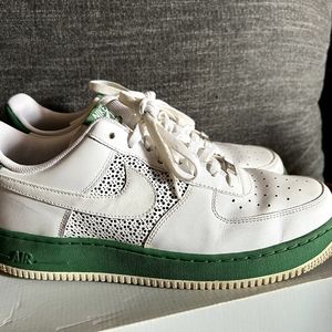 Air Force Ones 10.5 White & Green